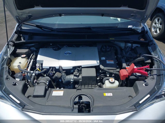 Toyota Prius Three 2018 JTDKARFU6J3545088 Image 10