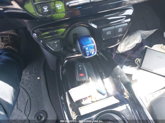 Toyota Prius Three 2018 JTDKARFU6J3545088 Image 11
