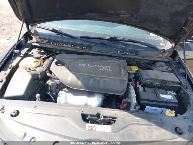 1C3CCCAB3GN168738 Chrysler 200 Limited