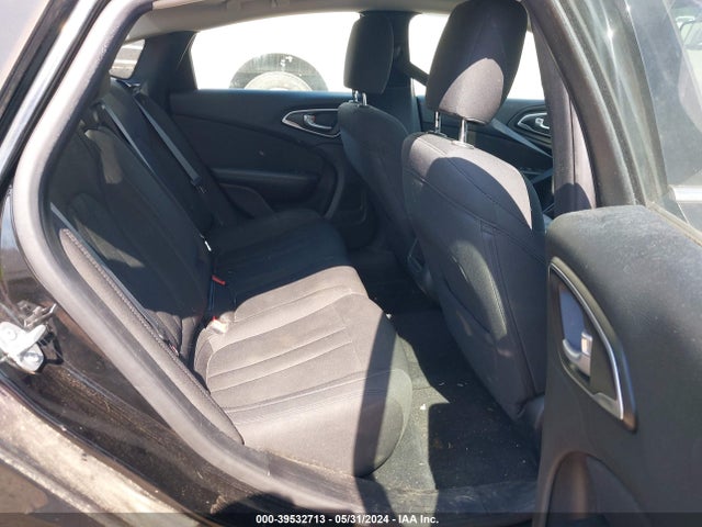 1C3CCCAB3GN168738 Chrysler 200 Limited