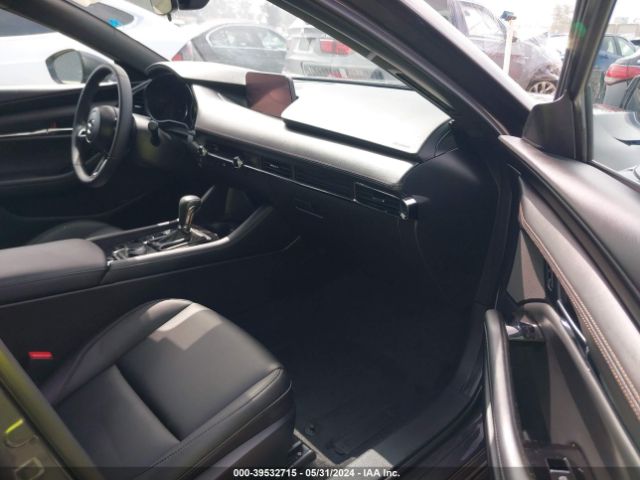 JM1BPALL4N1518517 Mazda Mazda3 Preferred