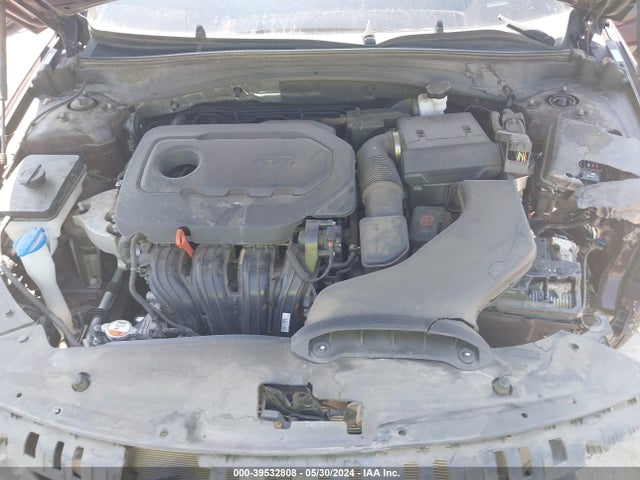 KIA Optima Lx 2018 5XXGT4L31JG200243 Image 10
