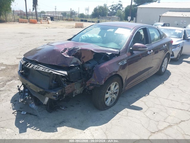 KIA Optima Lx 2018 5XXGT4L31JG200243 Image 2