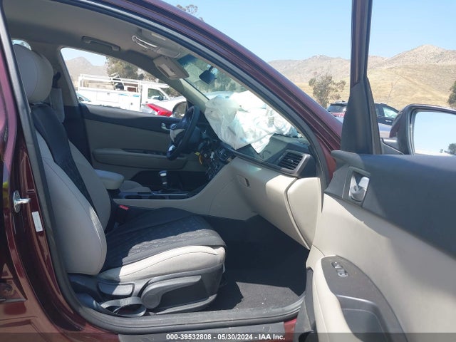 KIA Optima Lx 2018 5XXGT4L31JG200243 Image 5