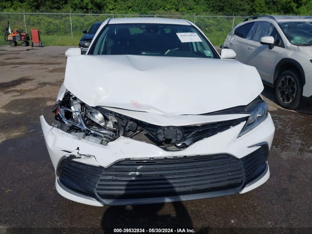 Toyota CAMRY LE 2022 4T1C11AK4NU654009 Image 13