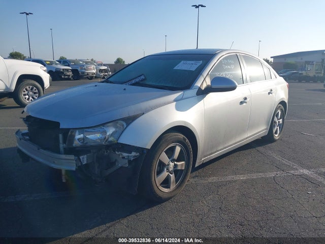Chevrolet Cruze 1lt Auto 2015 1G1PC5SB6F7300443 Image 2