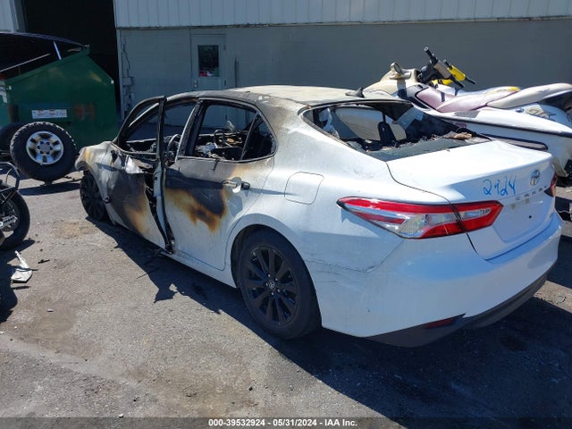 Toyota CAMRY LE 2019 4T1B11HK6KU758580 Image 3
