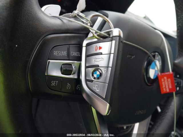 3MW5R1J08M8B71801 BMW 330I
