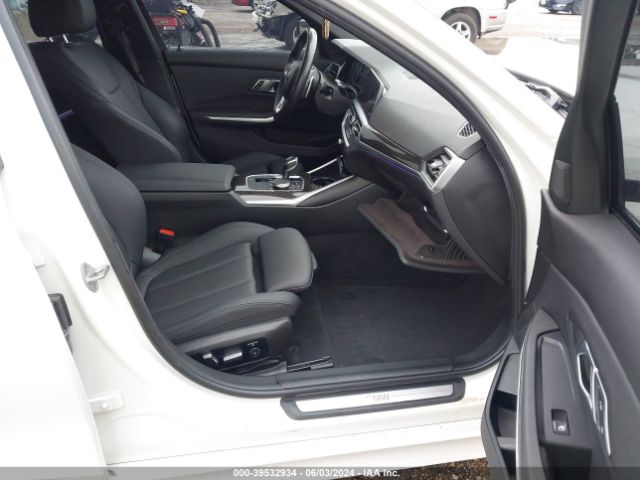 3MW5R1J08M8B71801 BMW 330I