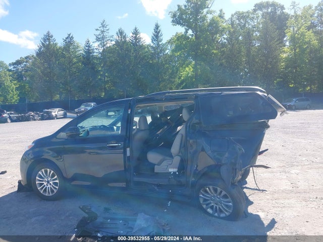 Toyota Sienna Xle 8 Passenger 2015 5TDYK3DC3FS616574 Image 13