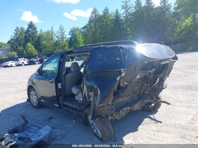 Toyota Sienna Xle 8 Passenger 2015 5TDYK3DC3FS616574 Image 3