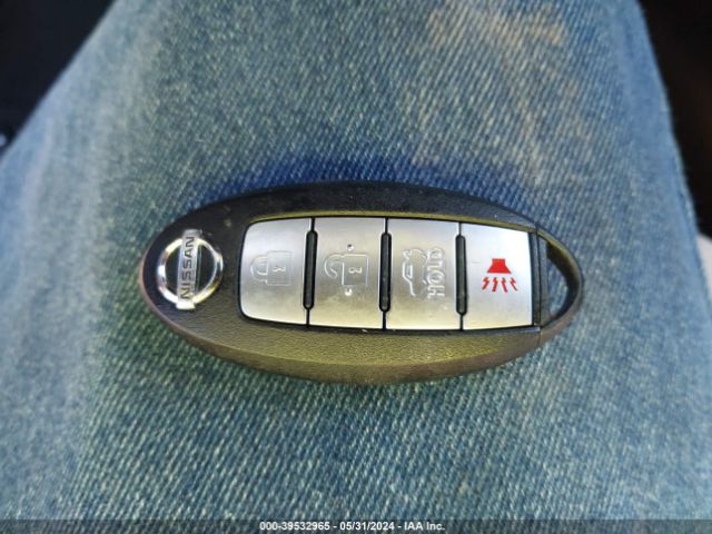 3N1CN8EV5ML862921 Nissan Versa Sv Xtronic Cvt
