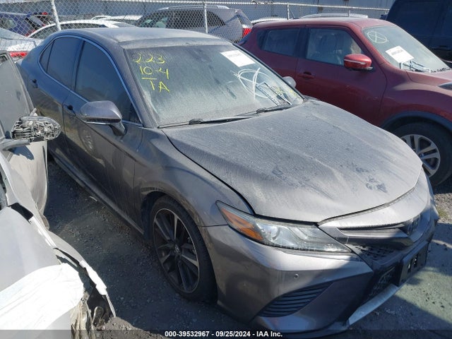 Toyota CAMRY XSE 2018 4T1B61HK3JU103793 main image