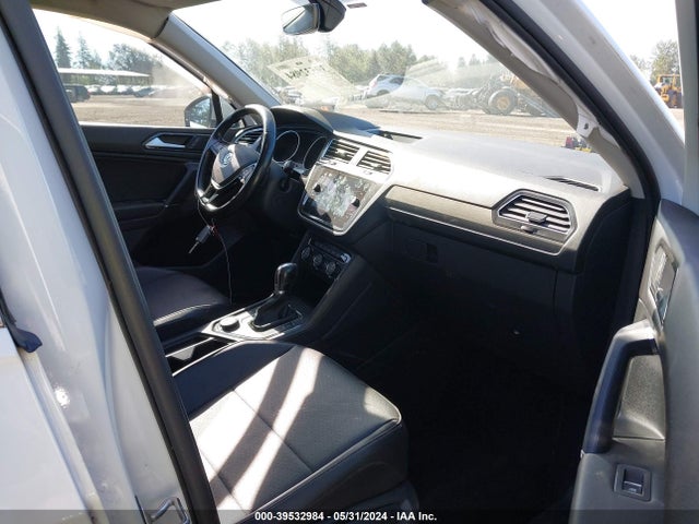 3VV2B7AX3JM089683 Volkswagen Tiguan 2.0t Se/2.0t Sel