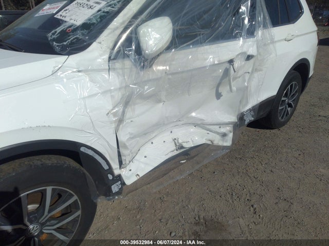 3VV2B7AX3JM089683 Volkswagen Tiguan 2.0t Se/2.0t Sel