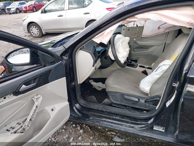 3VWC57BU6KM231456 Volkswagen Jetta 1.4t R-line/1.4t S/1.4t Se