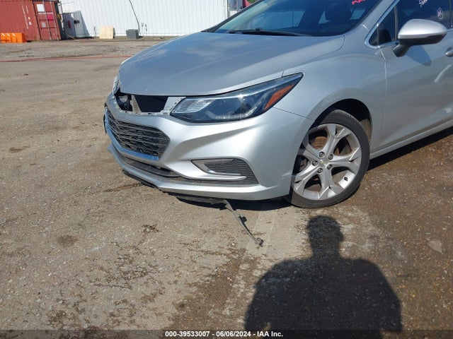 Chevrolet Cruze Premier Auto 2018 3G1BF6SM7JS540684 Image 17