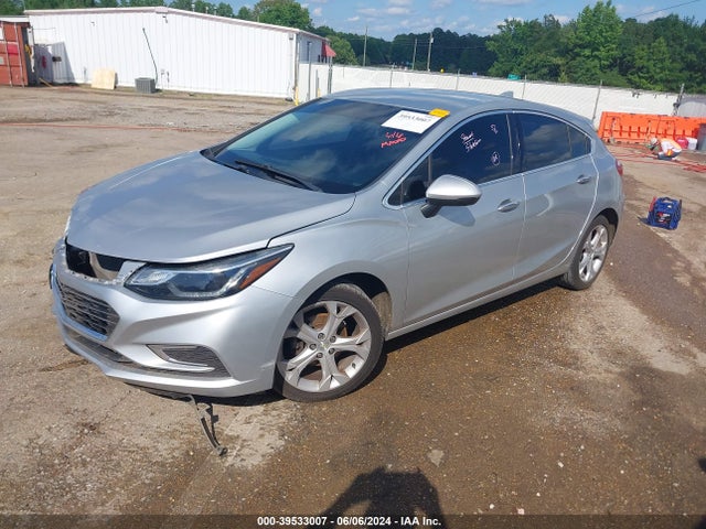 Chevrolet Cruze Premier Auto 2018 3G1BF6SM7JS540684 Image 2