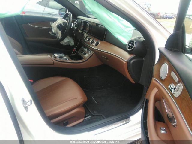 WDDZF4KB9JA478673 Mercedes-Benz E 300 4matic