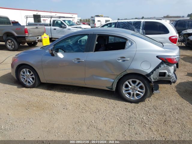 3MYDLBZV3GY122047 Scion IA
