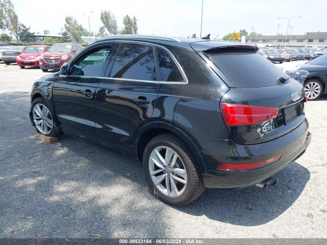 WA1HCCFS6JR007322 Audi Q3 2.0t Premium/2.0t Sport Premium