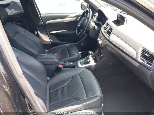WA1HCCFS6JR007322 Audi Q3 2.0t Premium/2.0t Sport Premium
