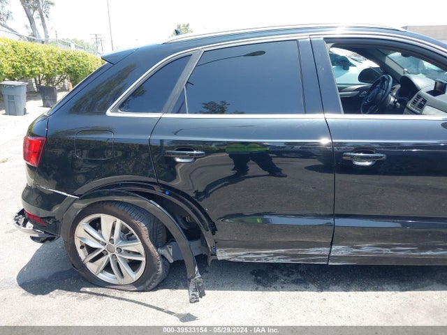 WA1HCCFS6JR007322 Audi Q3 2.0t Premium/2.0t Sport Premium