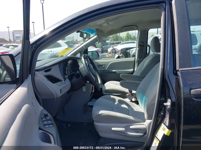 Toyota Sienna L 7 Passenger 2015 5TDZK3DC2FS644693 Image 5