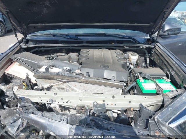 Toyota 4RUNNER SR5 2018 JTEZU5JR4J5167838 Image 10