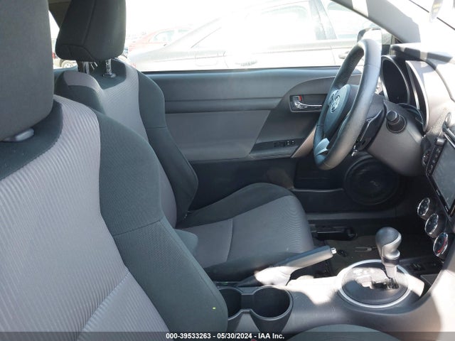 JTKJF5C7XGJ016731 Scion TC