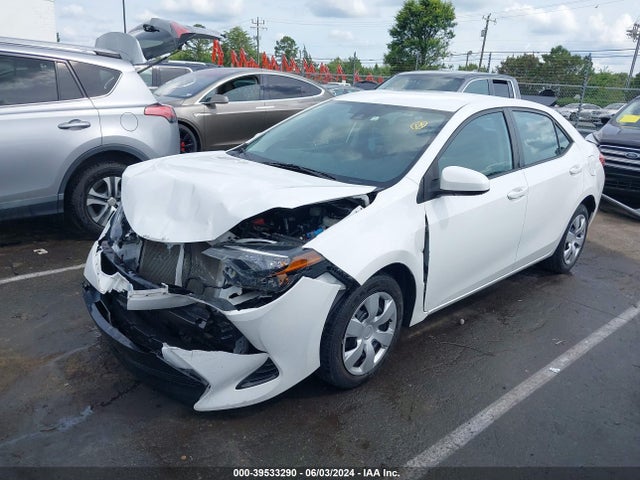 Toyota COROLLA LE 2017 5YFBURHE4HP646354 Image 2