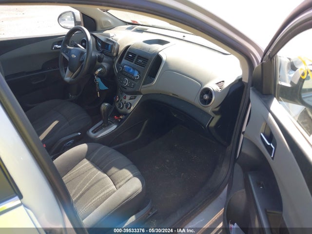 Chevrolet Sonic Lt Auto 2015 1G1JC5SG0F4139719 Image 5