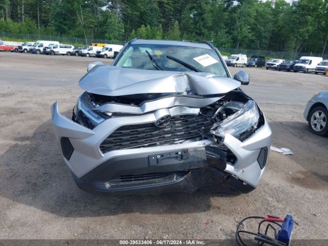 2T3P1RFV3RC410059 Toyota Rav4 Xle
