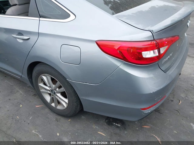 Hyundai Sonata 2016 5NPE24AF8GH388411 Image 14