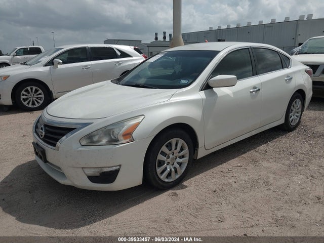 Nissan Altima 2.5 S 2014 1N4AL3AP0EN341147 Image 2