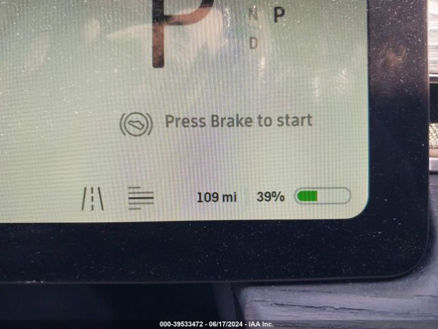 7PDSGABA8PN019739 Rivian R1s Adventure