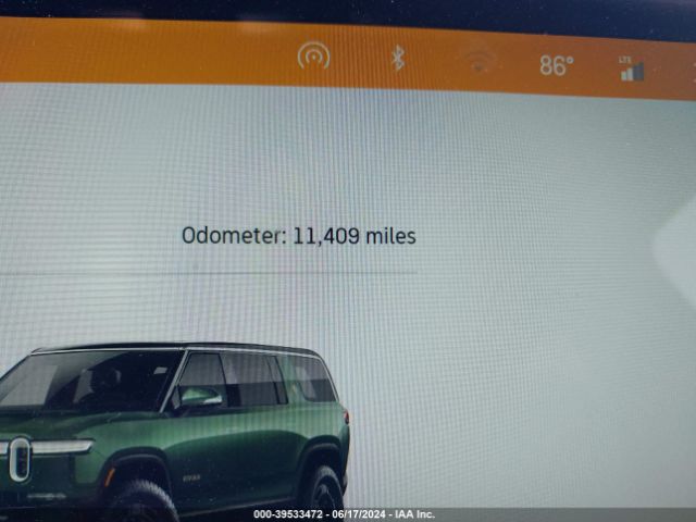 7PDSGABA8PN019739 Rivian R1s Adventure