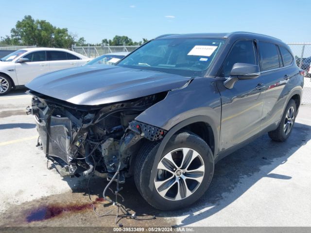 5TDGZRAH5MS048058 Toyota Highlander Xle