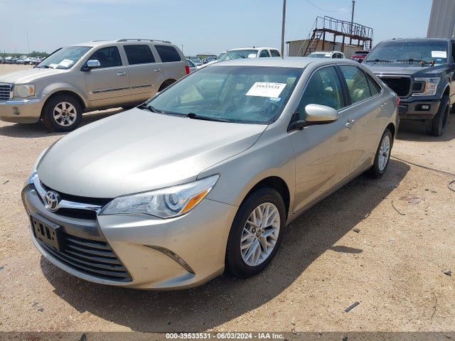 Toyota CAMRY LE 2016 4T4BF1FK1GR533114 Image 2