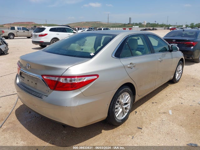 Toyota CAMRY LE 2016 4T4BF1FK1GR533114 Image 4