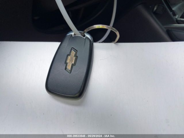 1G1ZE5ST9HF200373 Chevrolet MALIBU 1LT