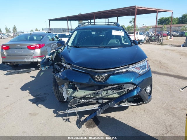 Toyota Rav4 Limited 2018 2T3YFREV8JW461762 Image 13