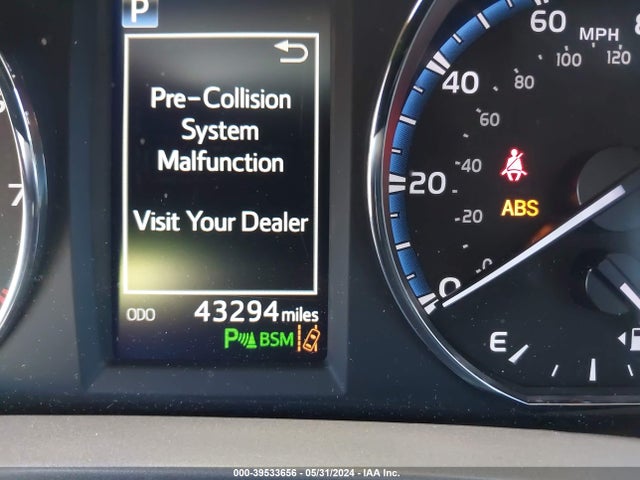 Toyota Rav4 Limited 2018 2T3YFREV8JW461762 Image 16