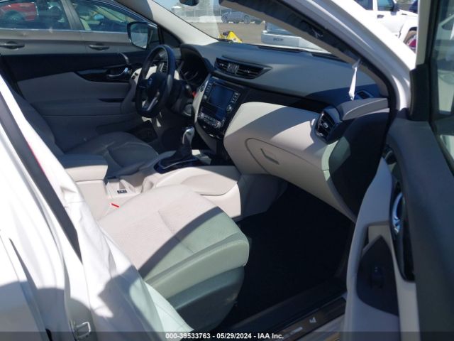 JN1BJ1CP6KW232710 Nissan Rogue Sport Sv