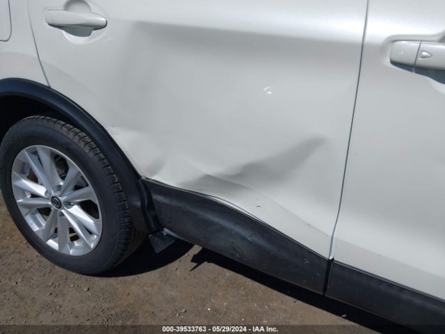 JN1BJ1CP6KW232710 Nissan Rogue Sport Sv