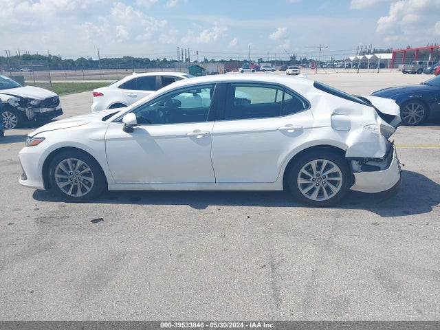 Toyota CAMRY LE 2022 4T1C11AK5NU031403 Image 14