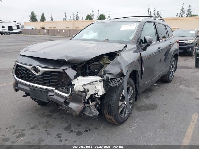 Toyota Highlander Xle 2021 5TDHZRAH6MS527724 Image 2