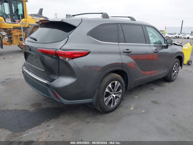 Toyota Highlander Xle 2021 5TDHZRAH6MS527724 Image 4