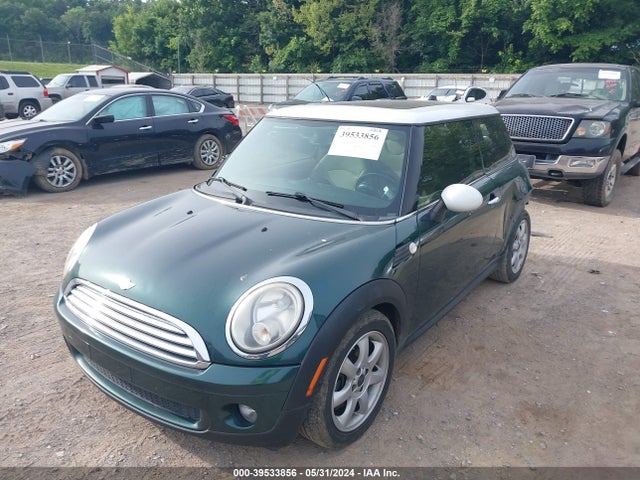 2009 MINI COOPER WMWMF33589TW70851 Photo 1
