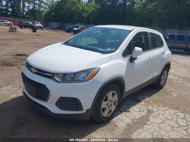 Chevrolet TRAX LS 2017 3GNCJKSBXHL265437 Image 2